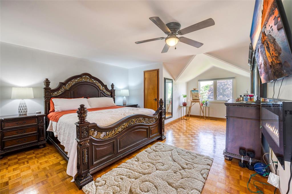1073 SALISBURY Street, Sarnia, Ontario, Canada