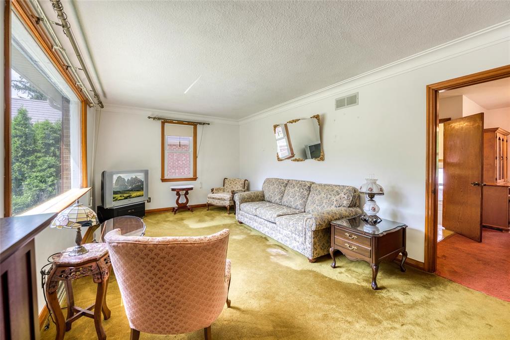 516 HOLLYWOOD Place, Sarnia, Ontario, Canada