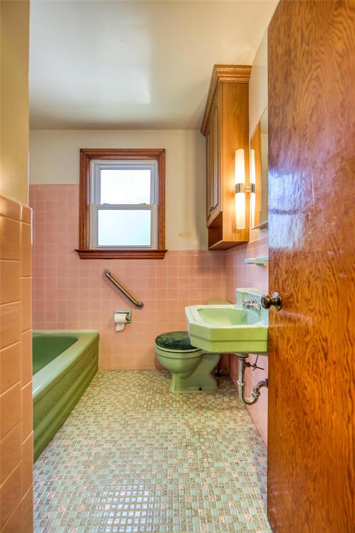 516 HOLLYWOOD Place, Sarnia, Ontario, Canada