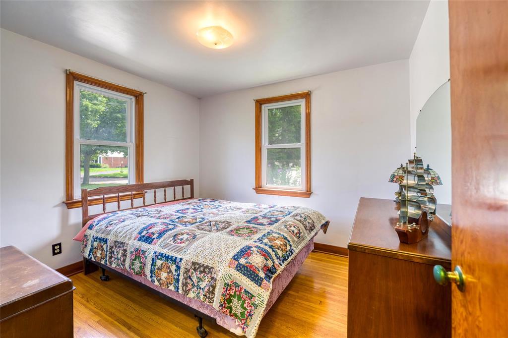 516 HOLLYWOOD Place, Sarnia, Ontario, Canada