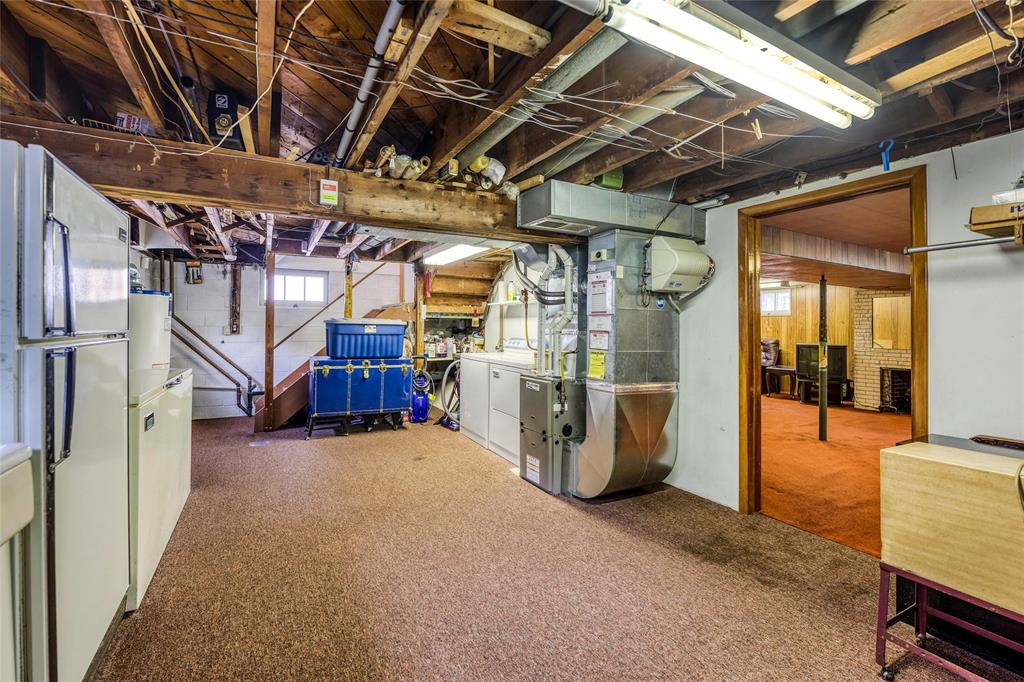 516 HOLLYWOOD Place, Sarnia, Ontario, Canada