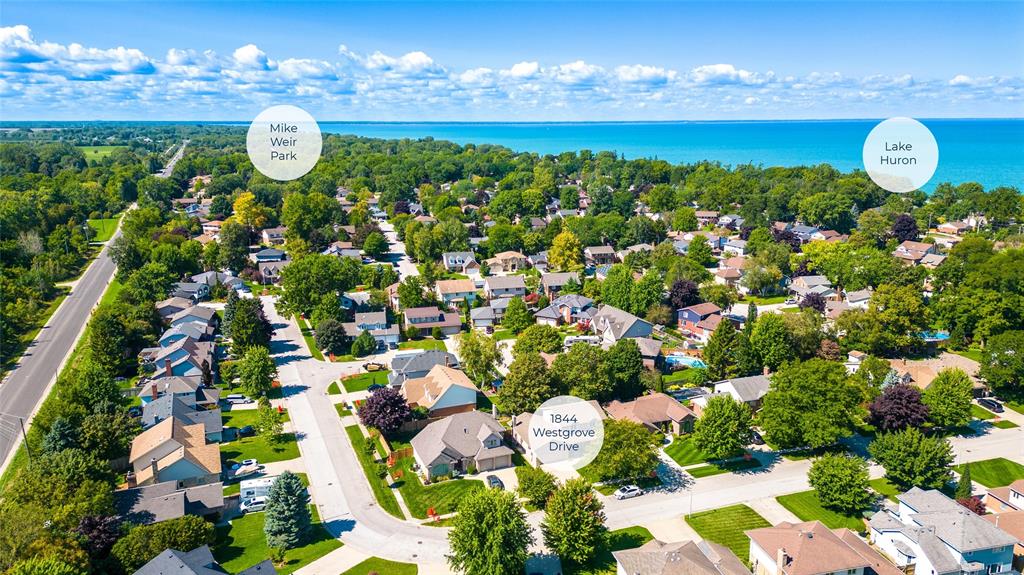 1844 WESTGROVE Drive, Sarnia, Ontario, Canada