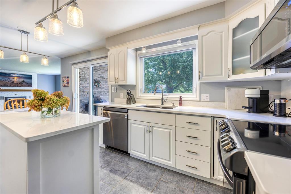 1844 WESTGROVE Drive, Sarnia, Ontario, Canada