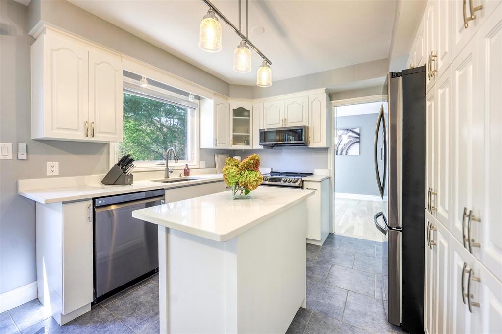 1844 WESTGROVE Drive, Sarnia, Ontario, Canada