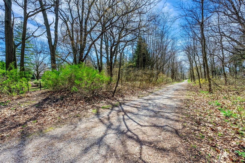 1906 BLACKWELL Road, Sarnia, Ontario, Canada photo 14