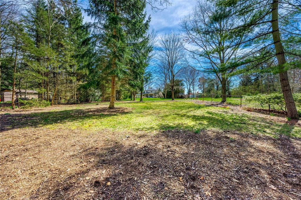 1906 BLACKWELL Road, Sarnia, Ontario, Canada photo 15