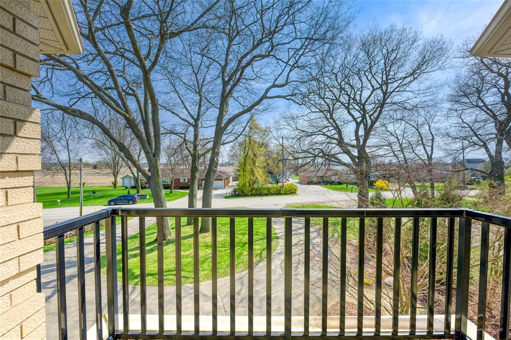 1906 BLACKWELL Road, Sarnia, Ontario, Canada photo 36