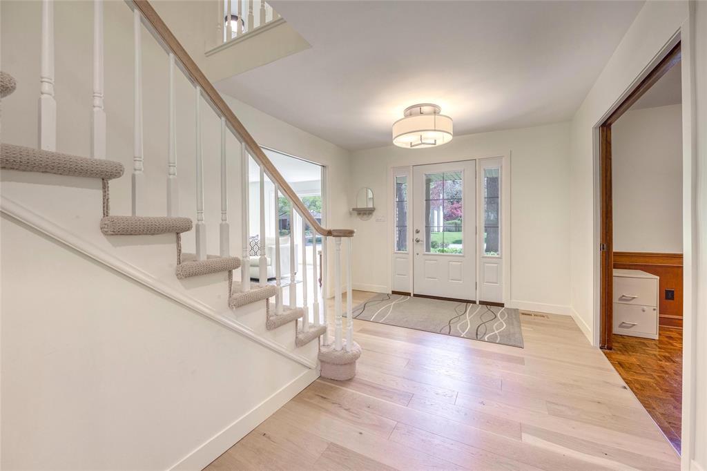 1304 CHUDLEIGH Road, Sarnia, Ontario, Canada photo 2
