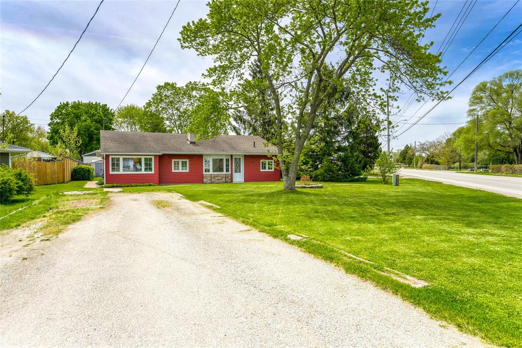 1335 BLACKWELL Road, Sarnia, Ontario, Canada photo 3