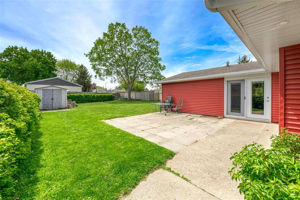 1335 BLACKWELL Road, Sarnia, Ontario, Canada photo 6