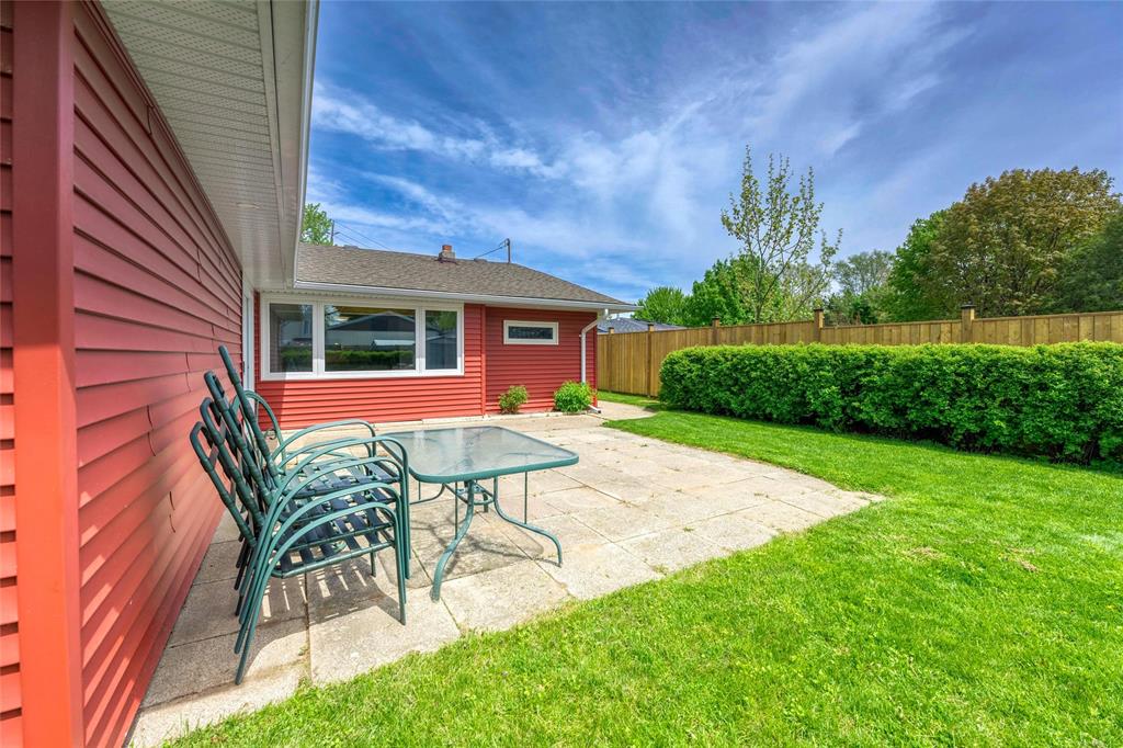 1335 BLACKWELL Road, Sarnia, Ontario, Canada photo 9