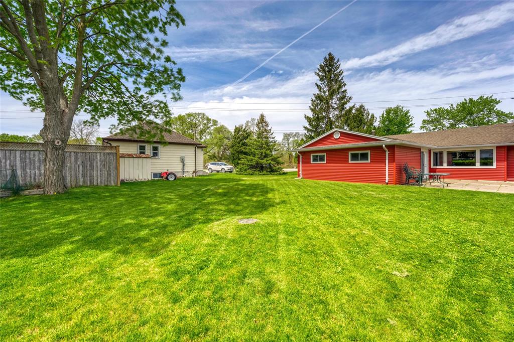 1335 BLACKWELL Road, Sarnia, Ontario, Canada photo 11