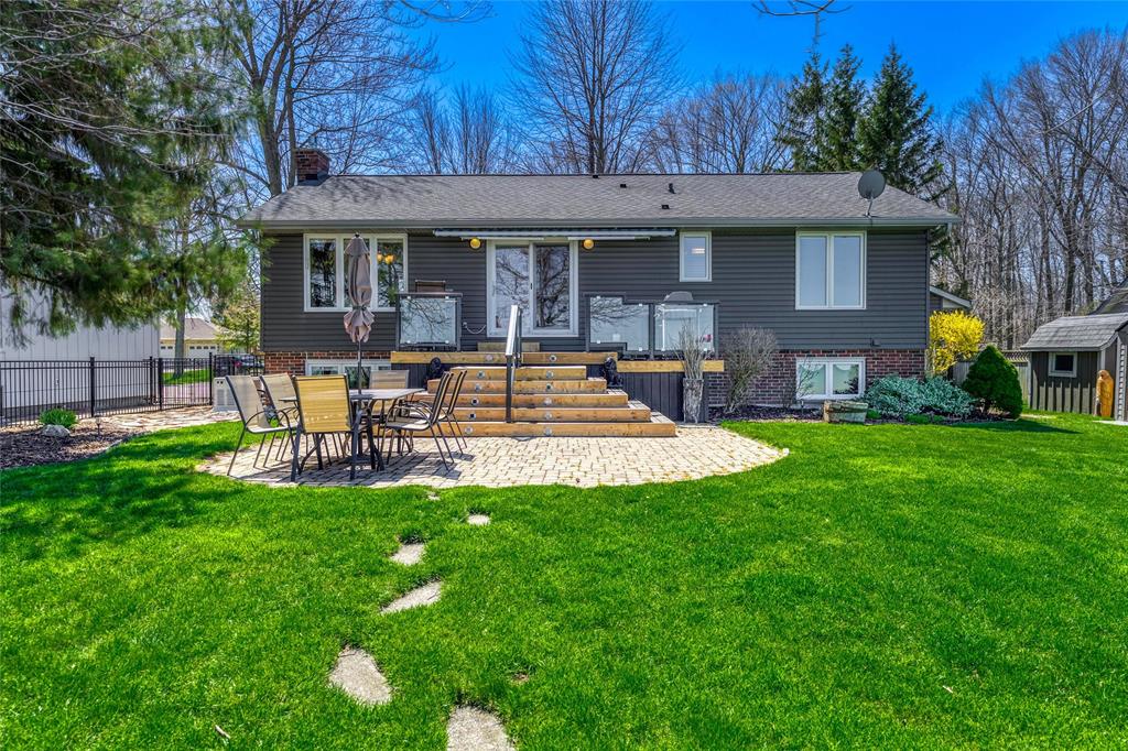 3228 DEVONSHIRE Road, Sarnia, Ontario, Canada