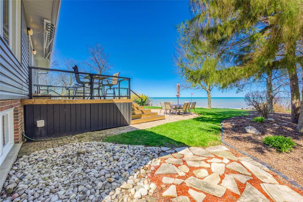 3228 DEVONSHIRE Road, Sarnia, Ontario, Canada