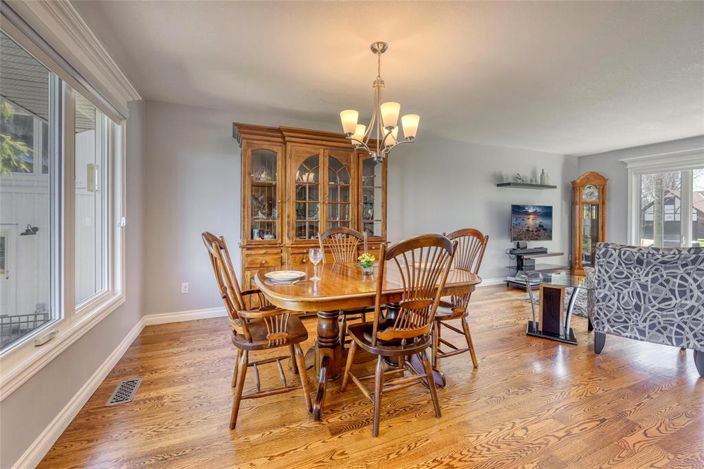 3228 DEVONSHIRE Road, Sarnia, Ontario, Canada