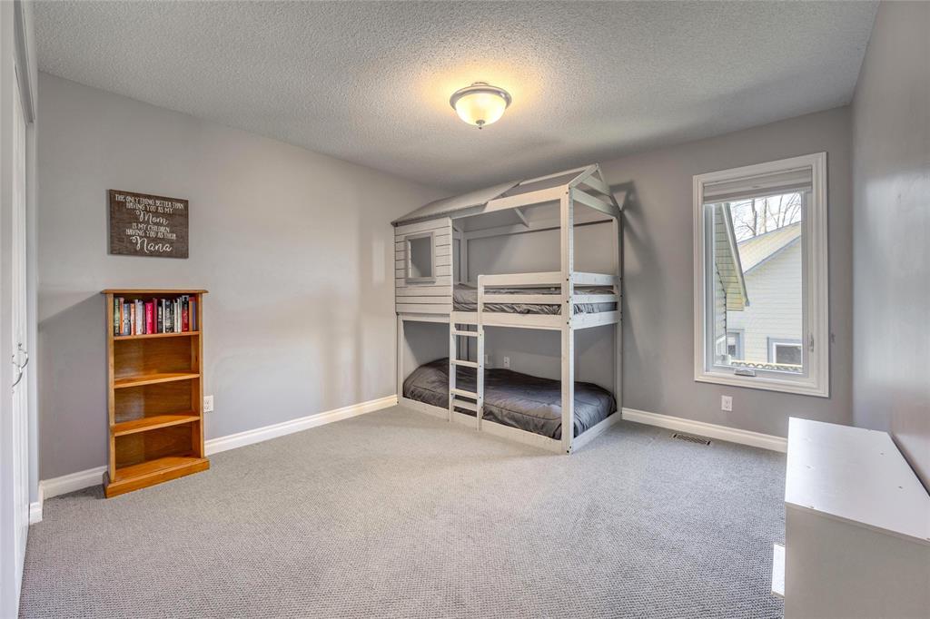 3228 DEVONSHIRE Road, Sarnia, Ontario, Canada