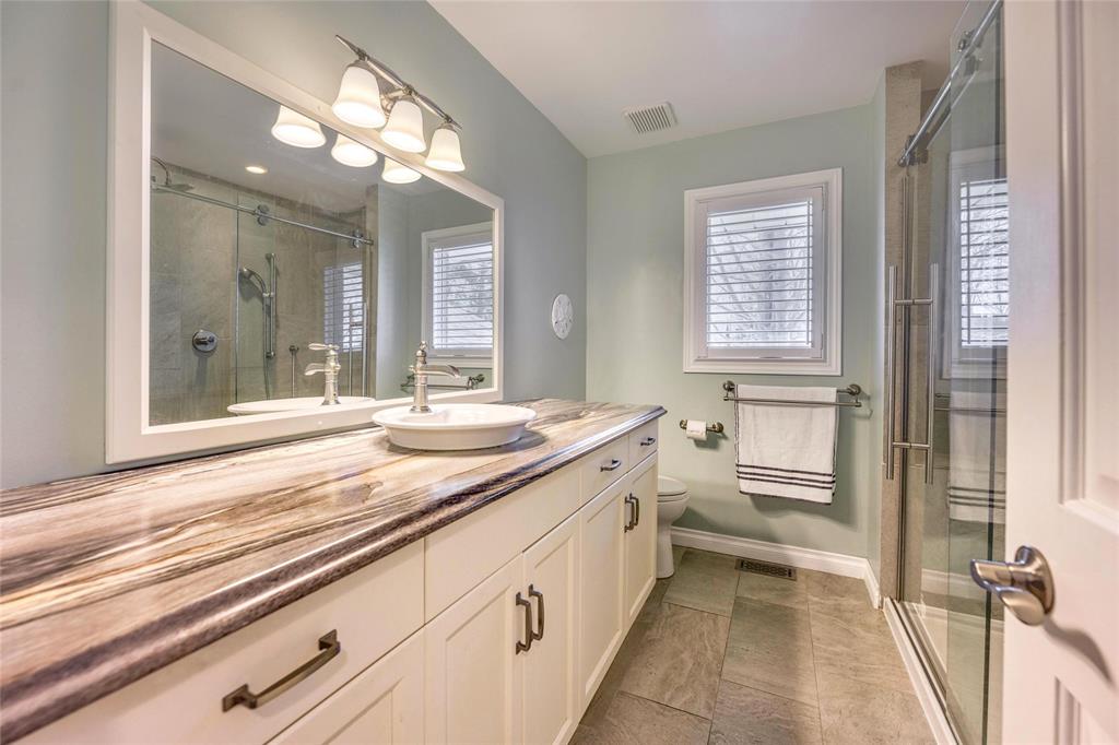3228 DEVONSHIRE Road, Sarnia, Ontario, Canada