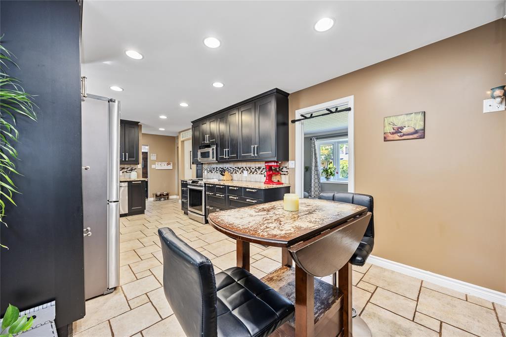 545 HIGHBURY Park, Sarnia, Ontario, Canada photo 10