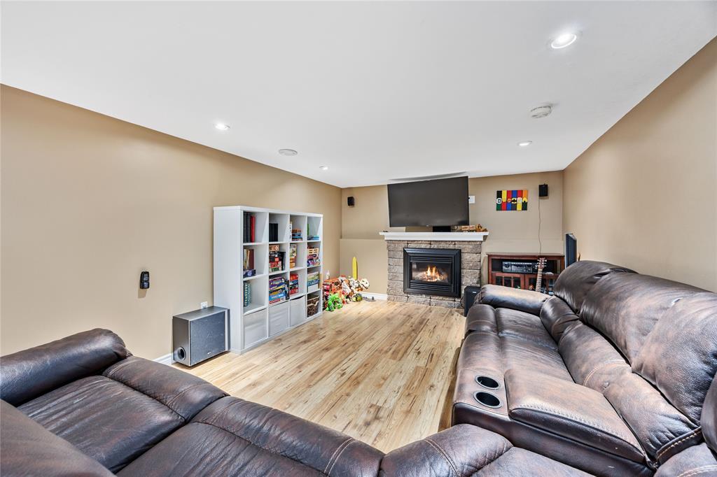 545 HIGHBURY Park, Sarnia, Ontario, Canada photo 31