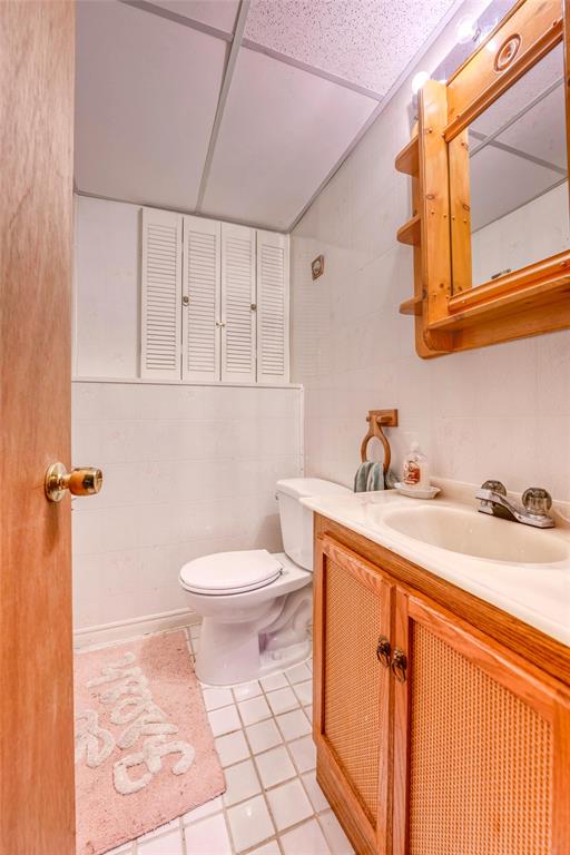 402 TWIN LAKES Drive, Sarnia, Ontario, Canada photo 38
