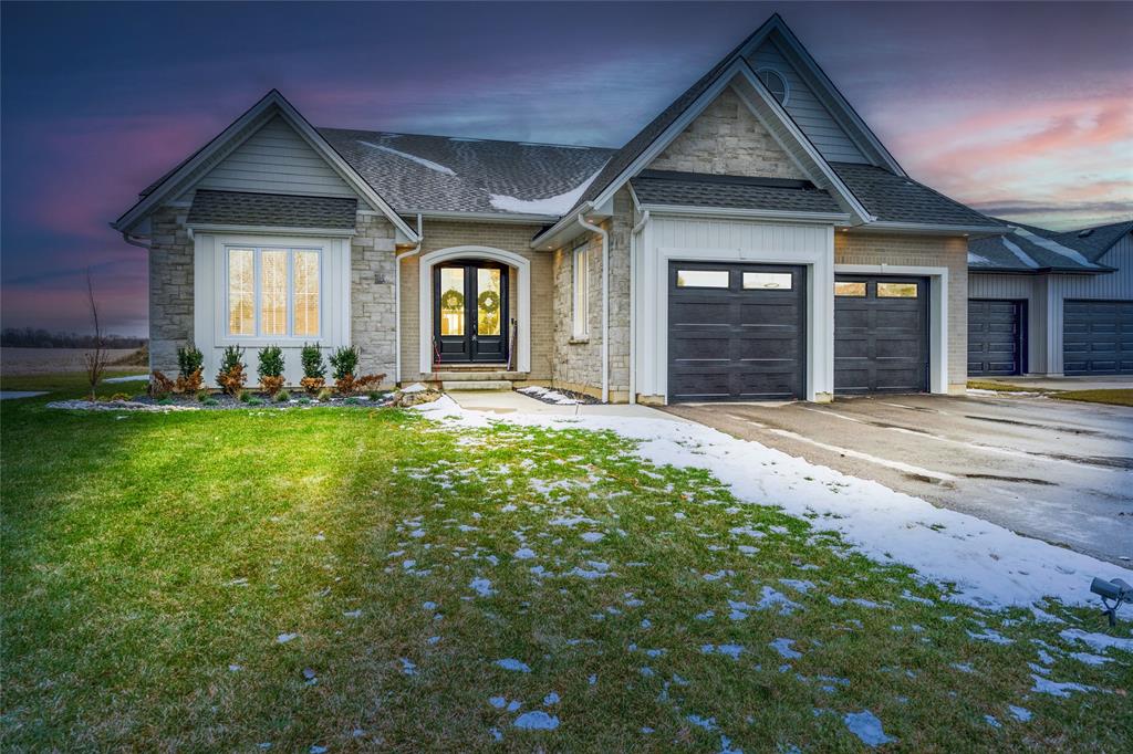 3613 QUEEN Street, Sarnia, Ontario, Canada photo 1