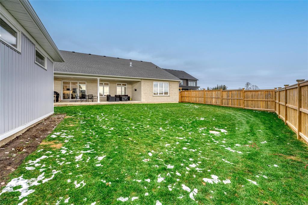 3613 QUEEN Street, Sarnia, Ontario, Canada photo 6