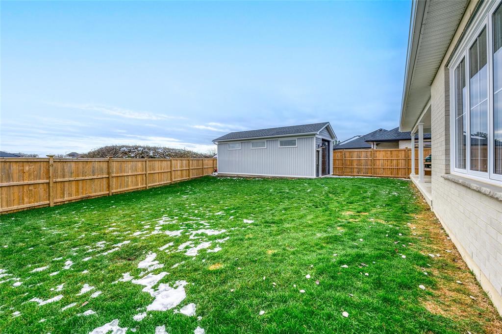 3613 QUEEN Street, Sarnia, Ontario, Canada photo 9