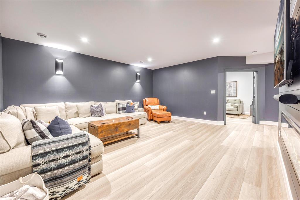 3613 QUEEN Street, Sarnia, Ontario, Canada photo 39