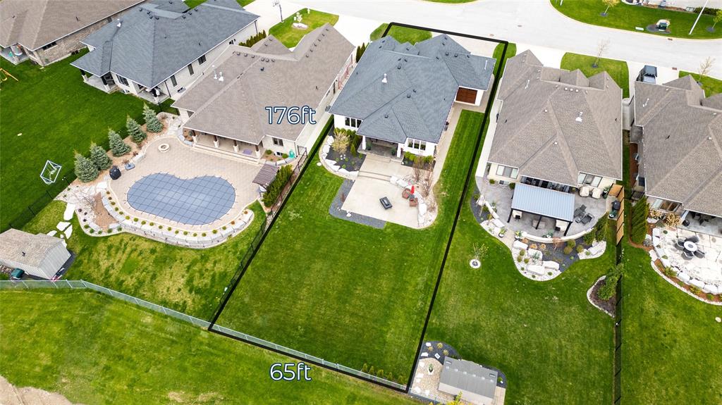 613 DORAL Close, Sarnia, Ontario, Canada photo 8