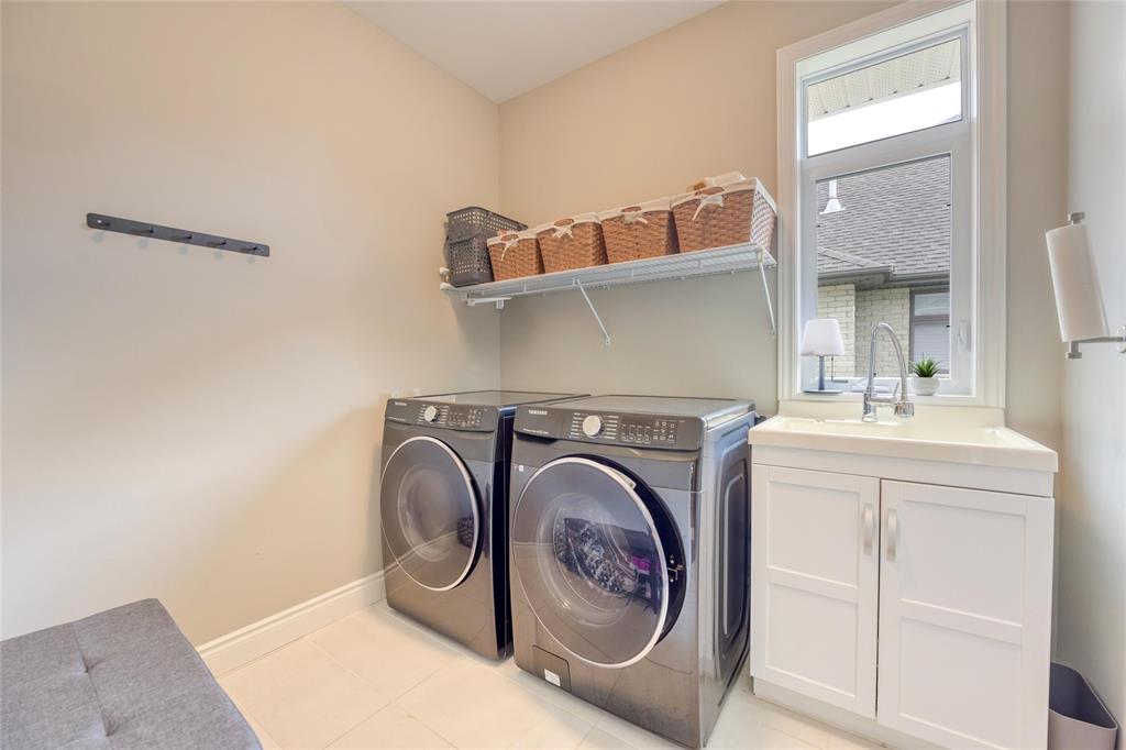 613 DORAL Close, Sarnia, Ontario, Canada photo 32