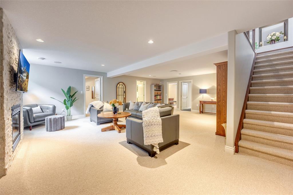 613 DORAL Close, Sarnia, Ontario, Canada photo 34