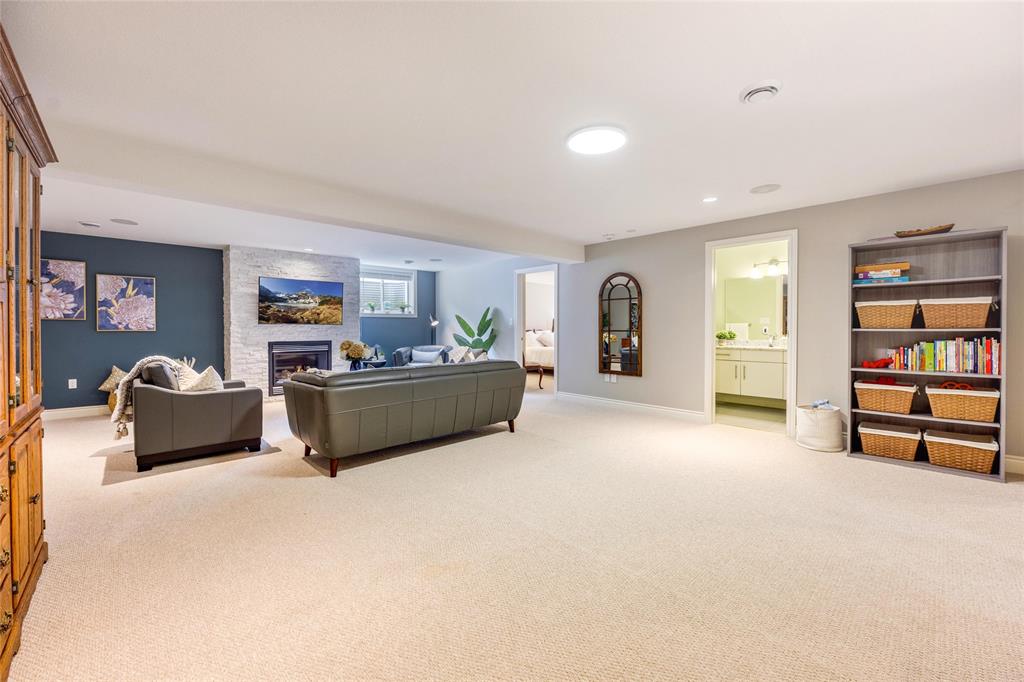 613 DORAL Close, Sarnia, Ontario, Canada photo 37