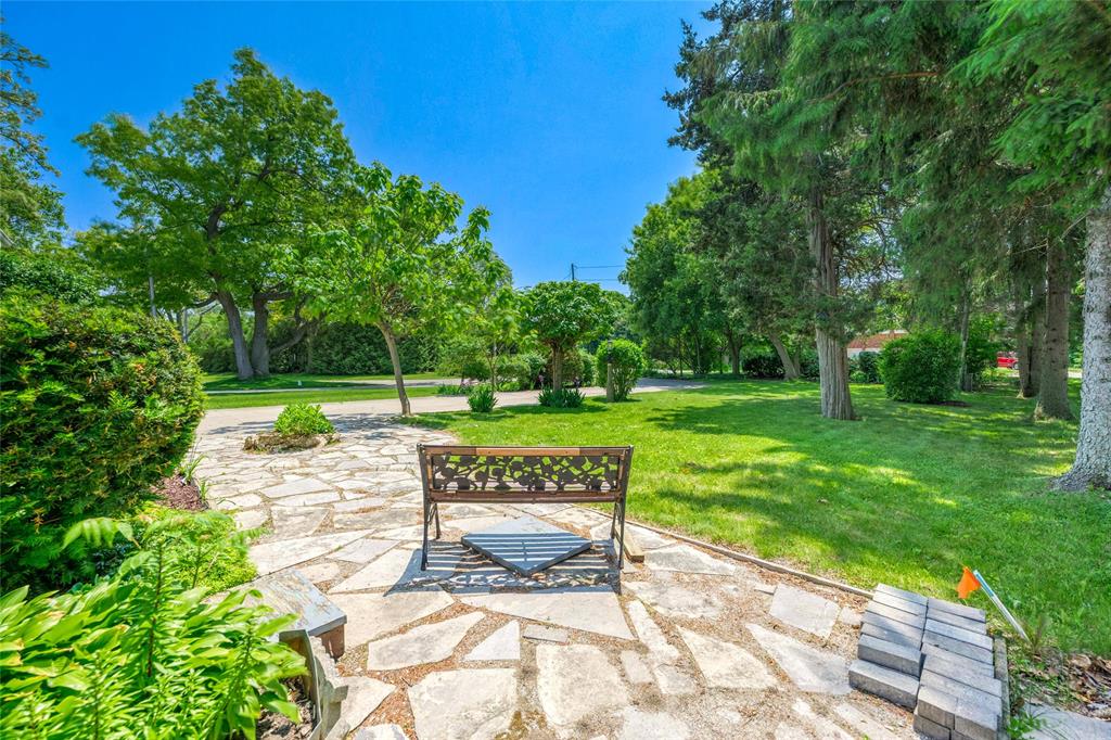 2088 LAKESHORE Road, Sarnia, Ontario, Canada photo 5