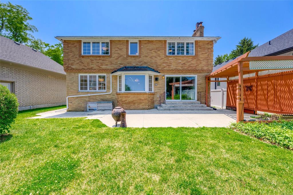 2088 LAKESHORE Road, Sarnia, Ontario, Canada photo 9