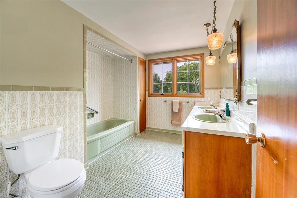 2088 LAKESHORE Road, Sarnia, Ontario, Canada photo 34