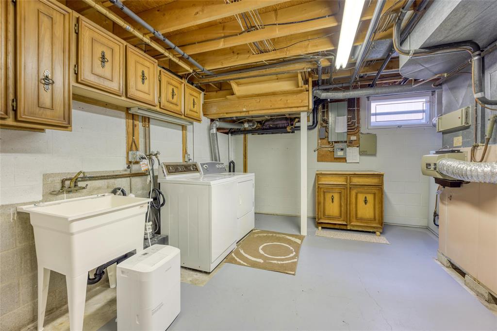 2088 LAKESHORE Road, Sarnia, Ontario, Canada photo 43