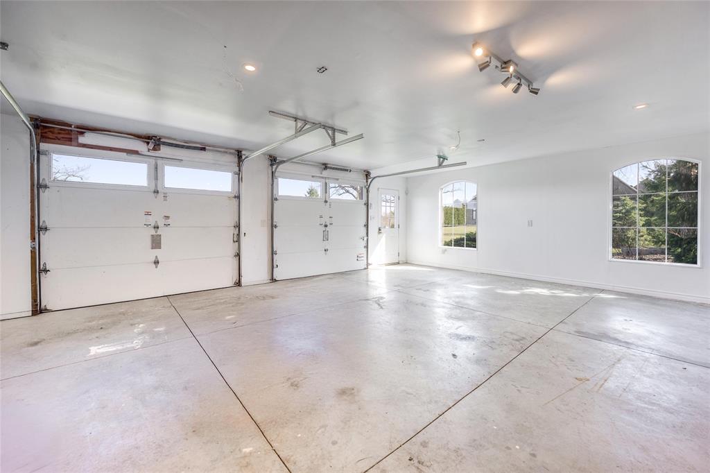 3698 EGREMONT Road, Plympton-Wyoming, Ontario, Canada photo 6