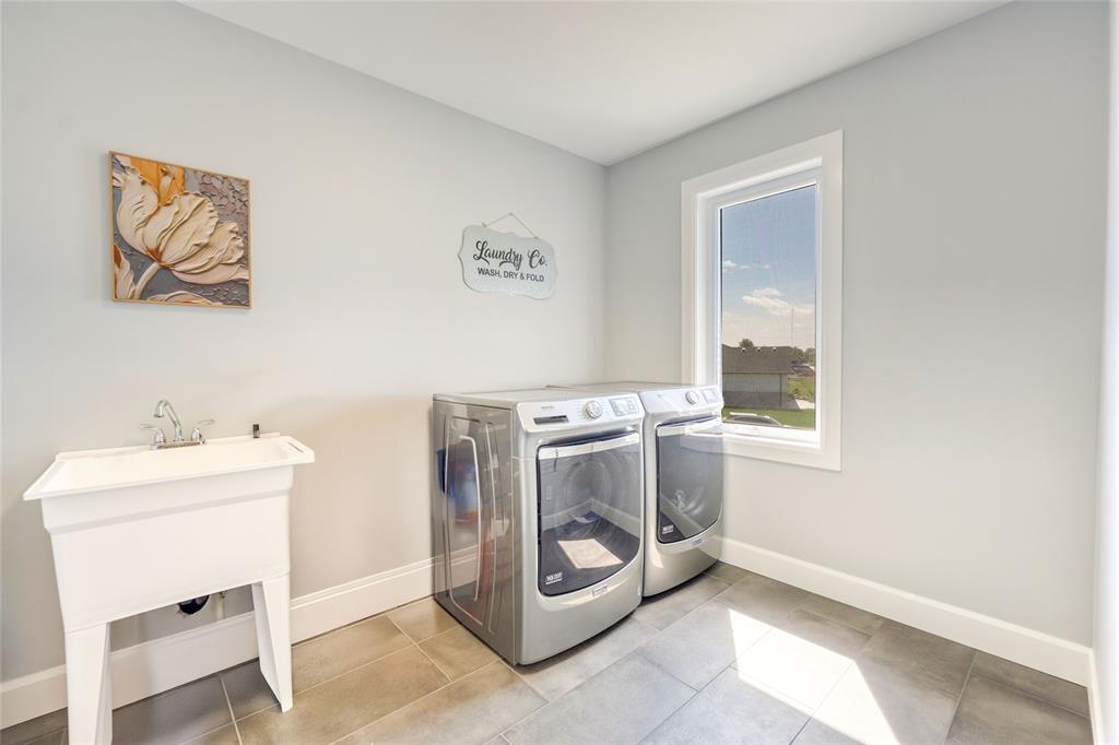 6735 SHAKER Lane, Plympton-Wyoming, Ontario, Canada photo 30