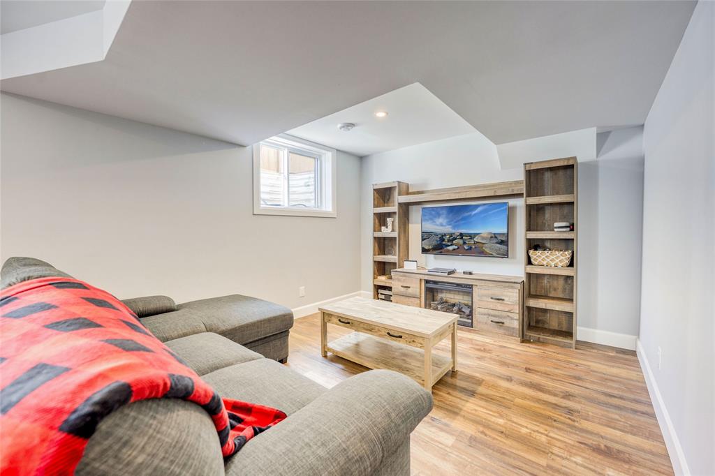 6735 SHAKER Lane, Plympton-Wyoming, Ontario, Canada photo 40