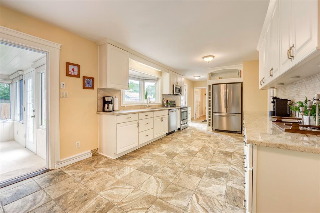 1351 LAKESHORE Road, Sarnia, Ontario, Canada photo 24