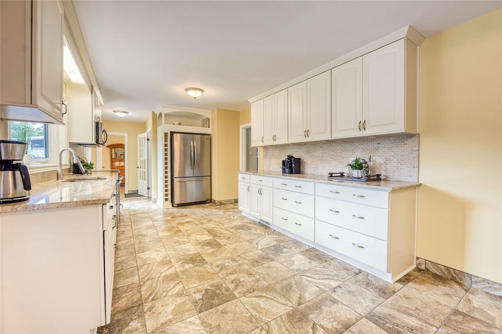 1351 LAKESHORE Road, Sarnia, Ontario, Canada photo 25