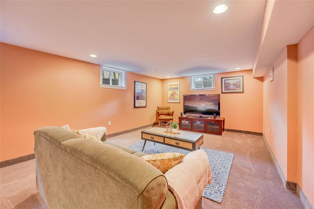 1351 LAKESHORE Road, Sarnia, Ontario, Canada photo 42