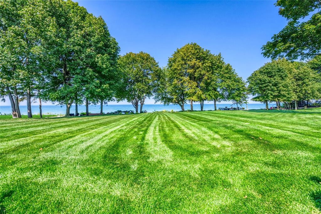 1348 HILLCREST NISBET Drive, Sarnia, Ontario, Canada photo 10