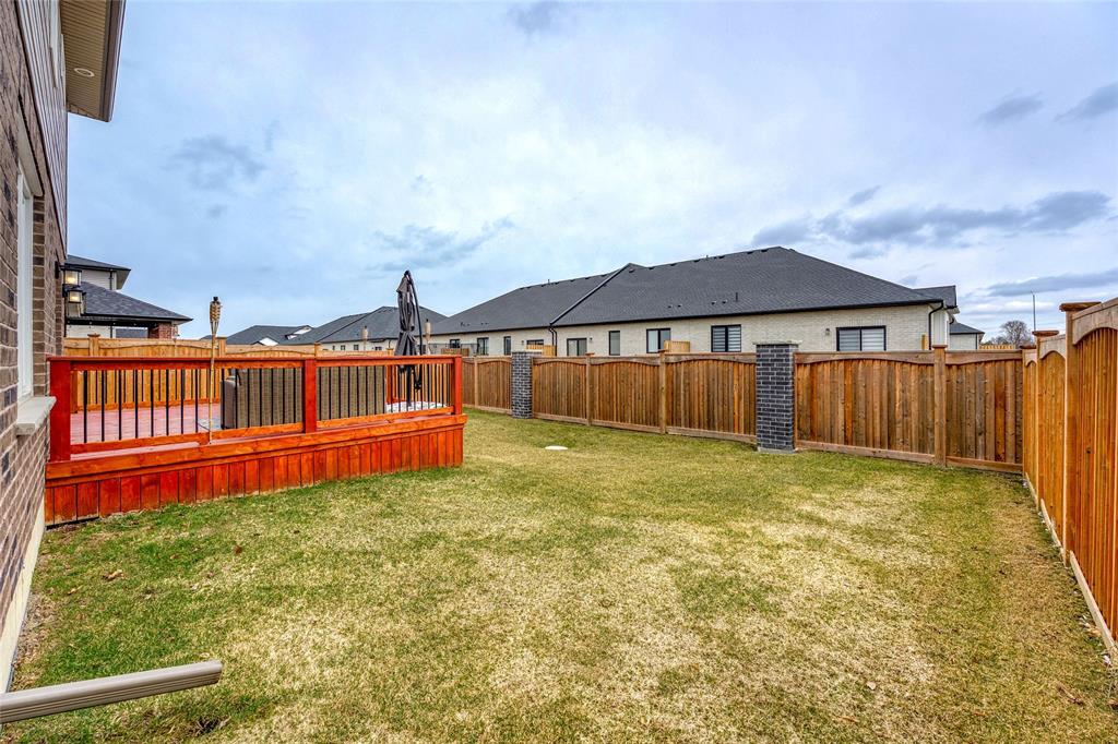 109 KAMAL Drive, Sarnia, Ontario, Canada photo 8