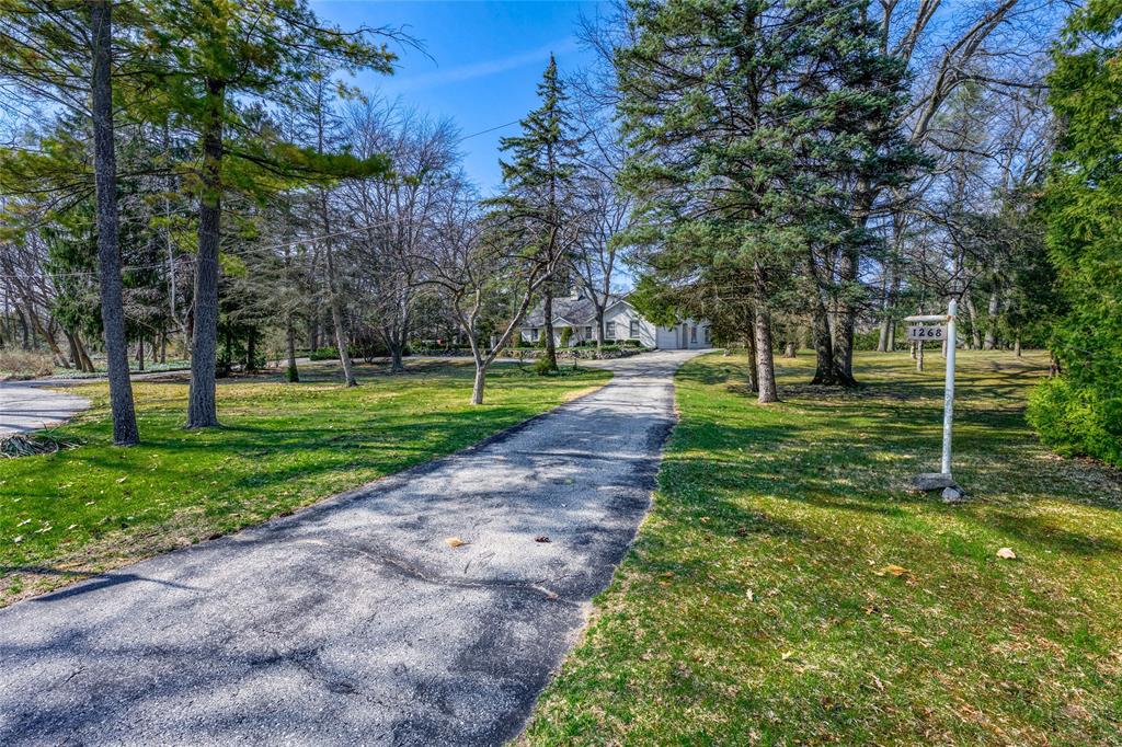 1268 Green Acres Road, Sarnia, Ontario, Canada photo 4