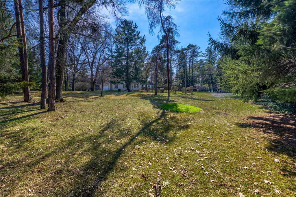 1268 Green Acres Road, Sarnia, Ontario, Canada photo 5