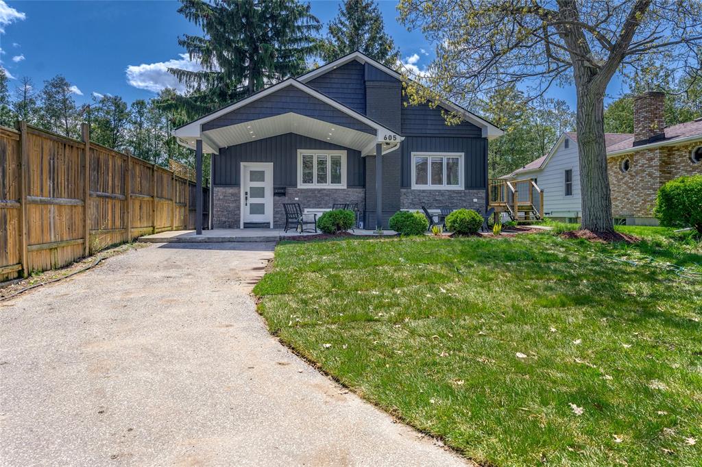 605 Lakeshore Road, Sarnia, Ontario, Canada photo 1