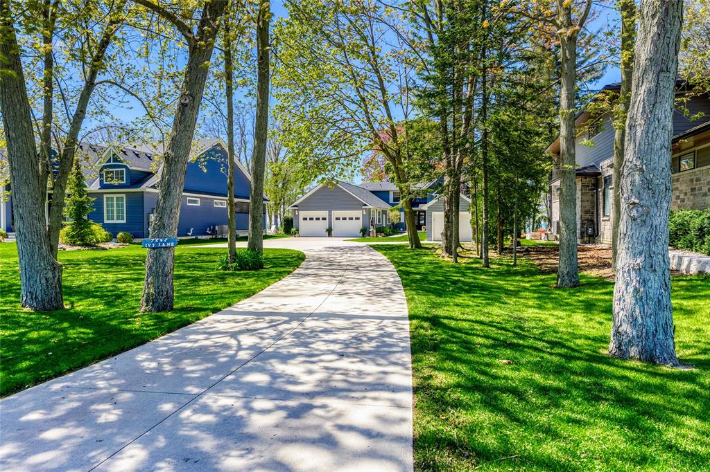 7392 IVY Lane, Plympton-Wyoming, Ontario, Canada photo 4