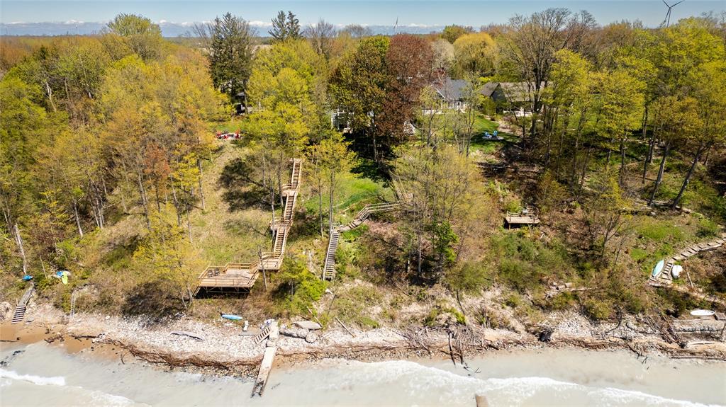 7392 IVY Lane, Plympton-Wyoming, Ontario, Canada photo 14