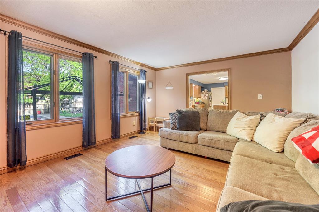 706 ESSER Crescent, Sarnia, Ontario, Canada photo 10